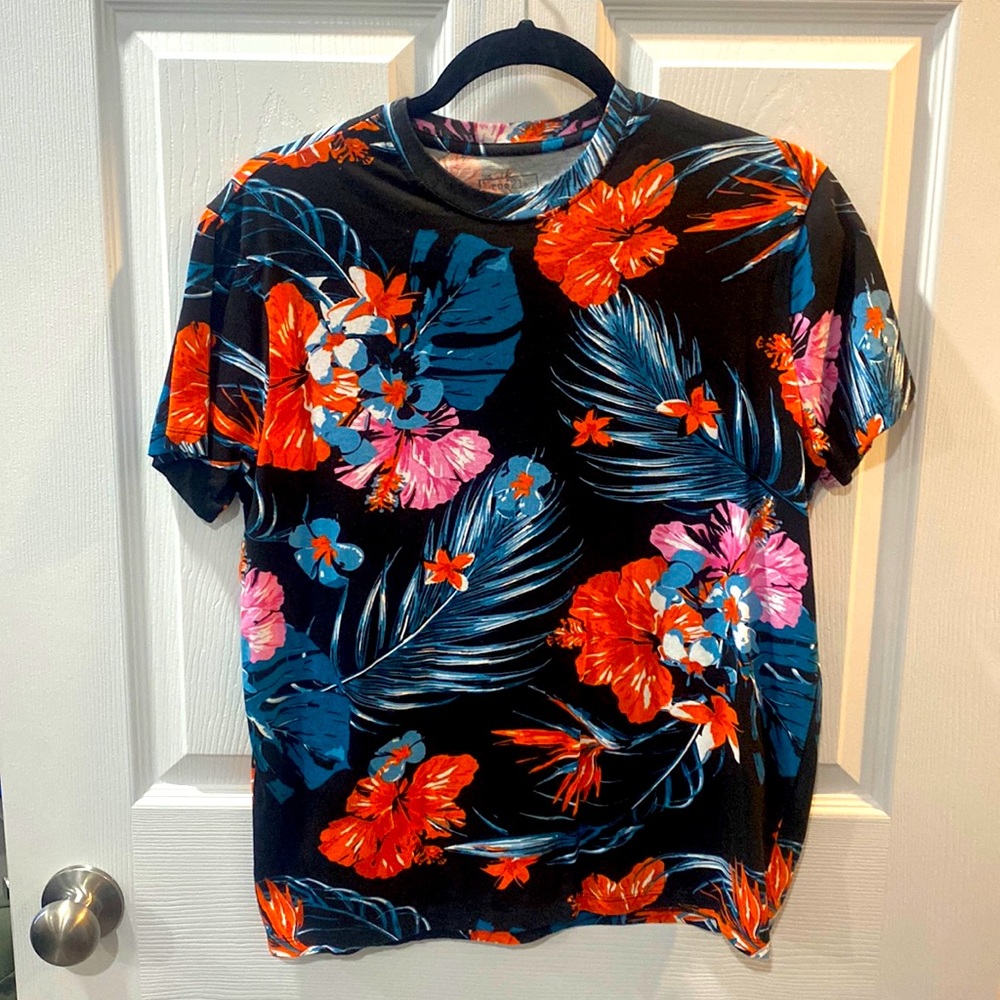Mens floral tee
